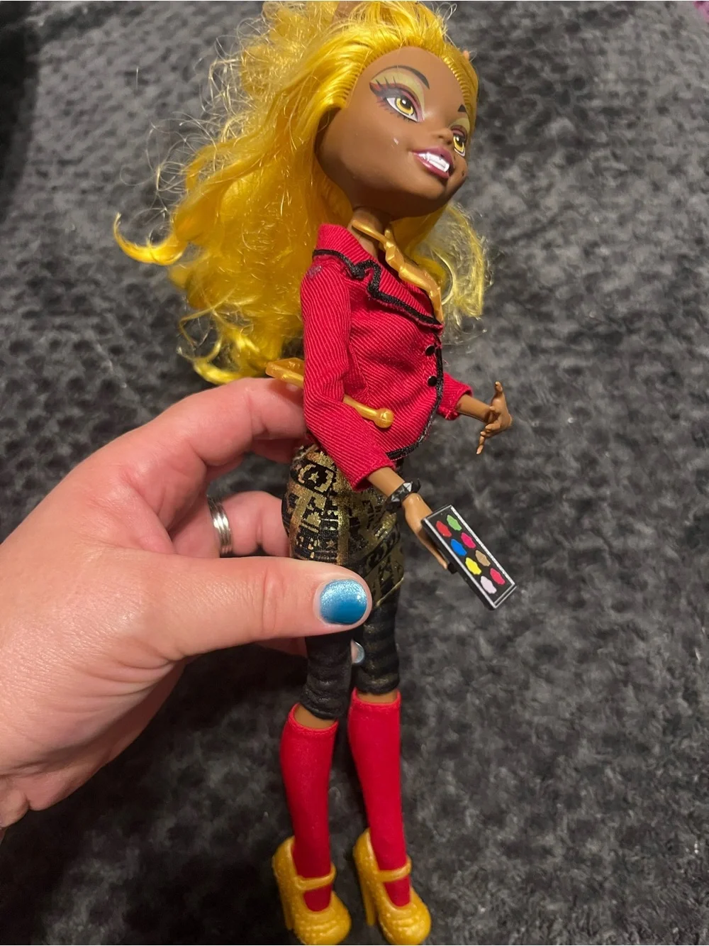 Mattel Monster High Clawdia Wolf Frights Camera Action Doll